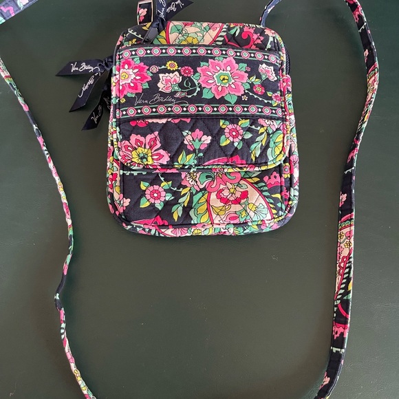 Vera Bradley crossbody purse - Picture 2 of 16